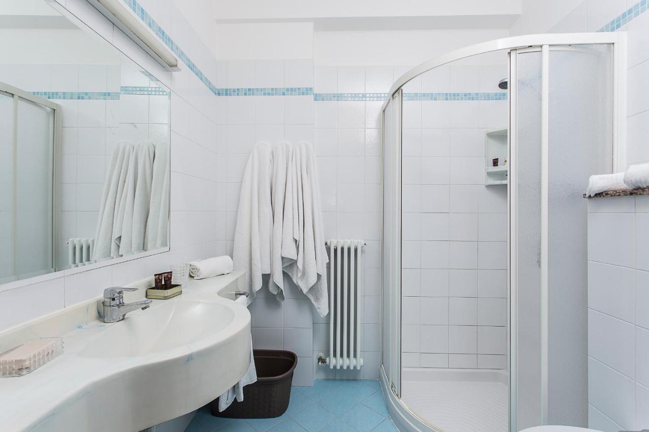 Hotel Residence Jamaica Милано Мартима Екстериор снимка